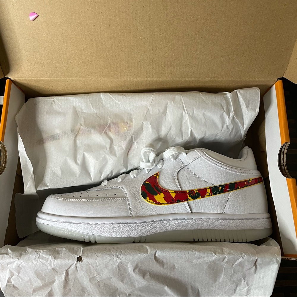 Nike Sky Force 3/4 Red Camo